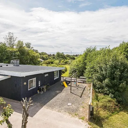 Five-bedroom In 1