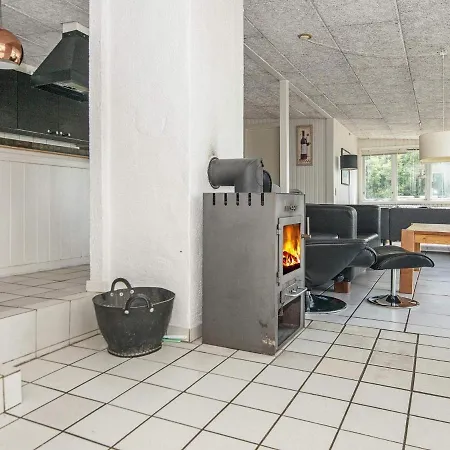 בית נופש Five-bedroom In 1