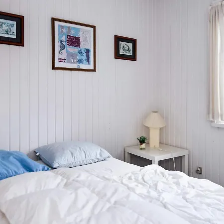 Five-bedroom In 1 בית נופש אבלטופט